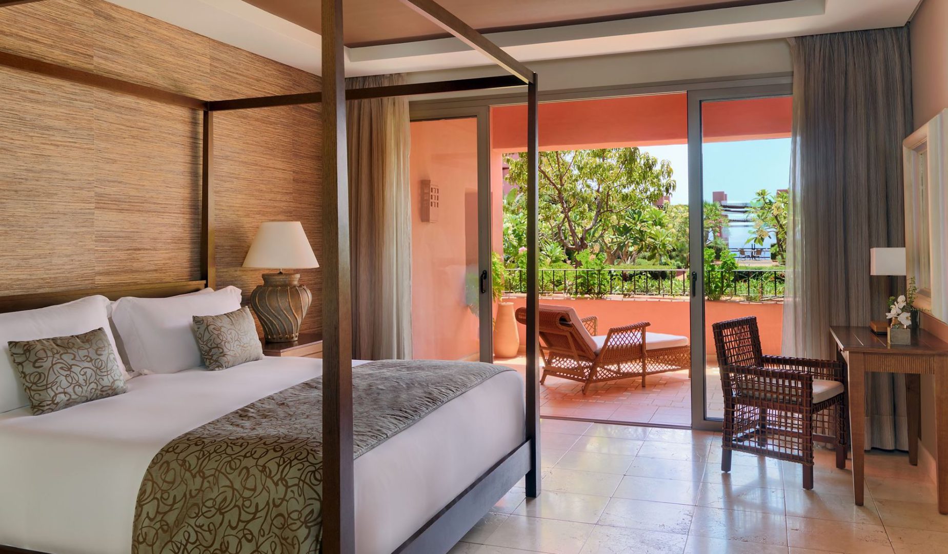 50554438-One Bedroom Suite Resort View bedroom